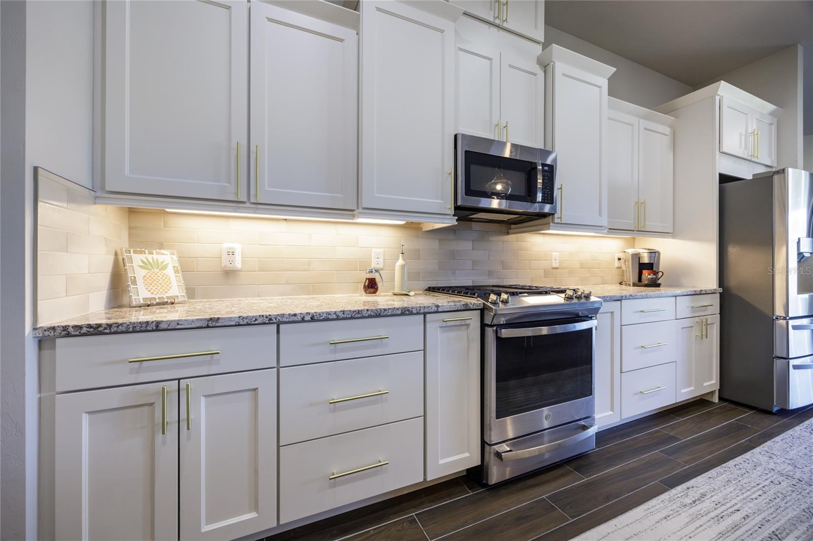 Image 24 of 65 For 11992 32nd Lane