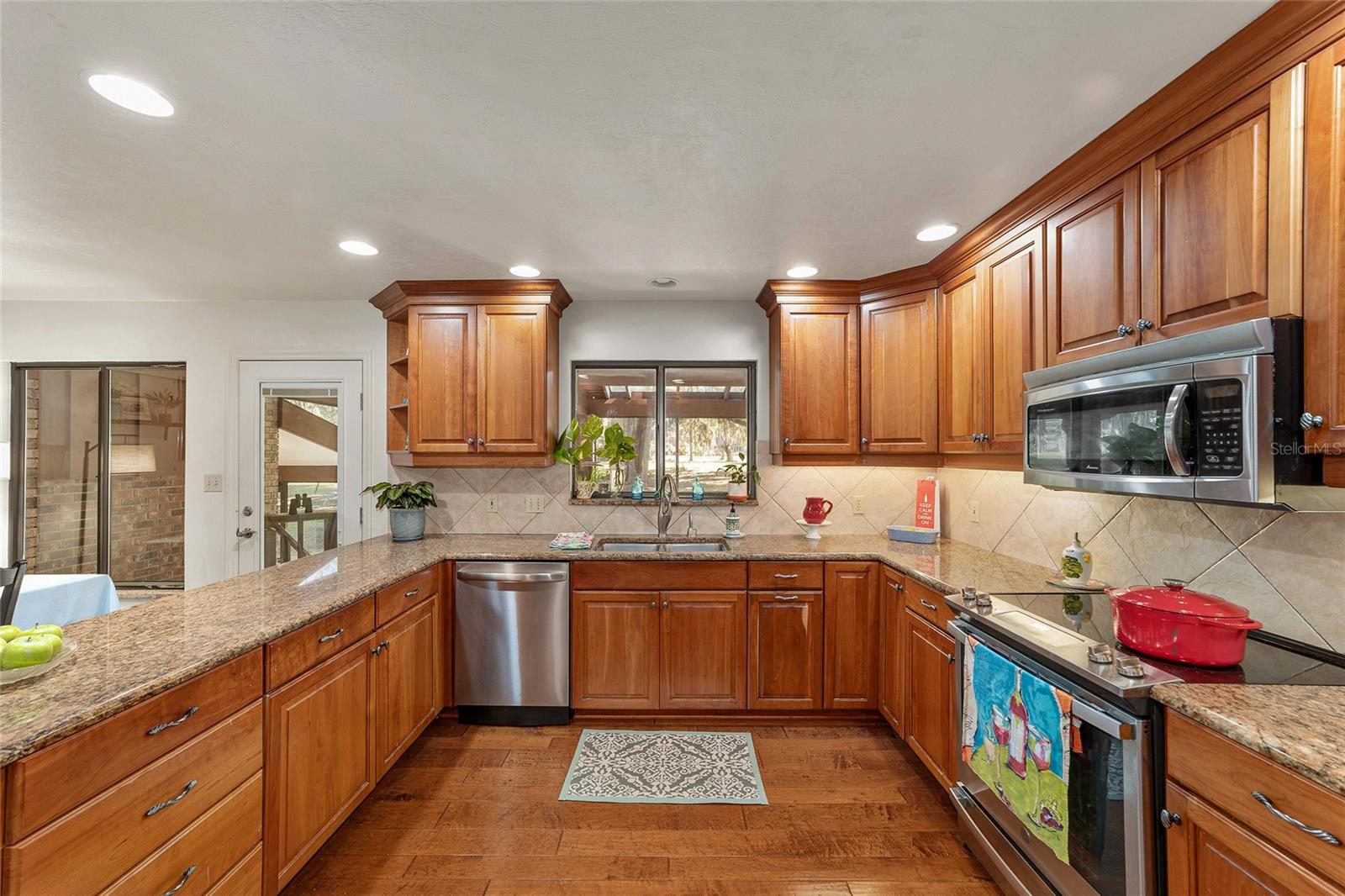 Image 27 of 67 For 6015 36th Way