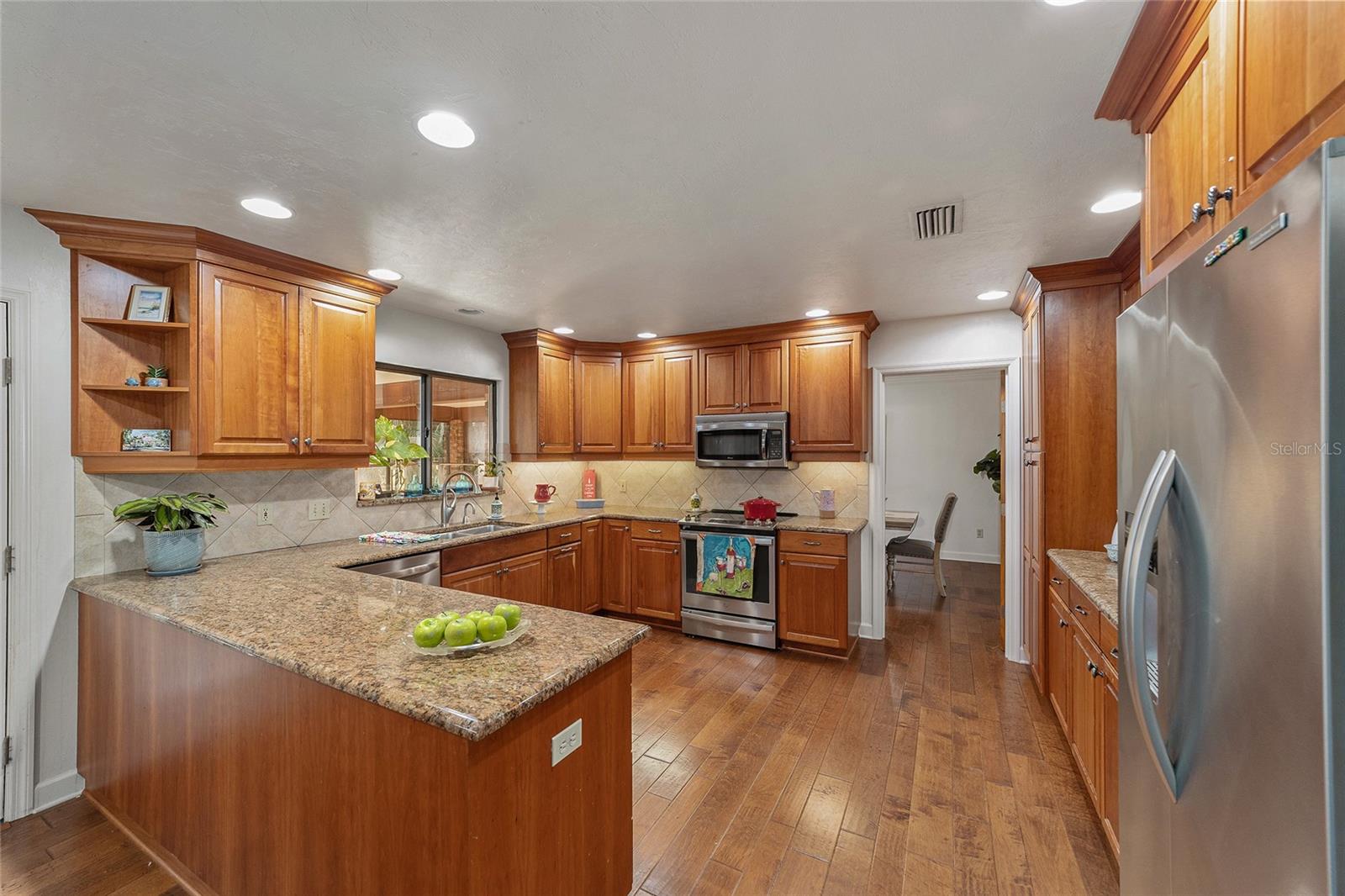 Image 6 of 67 For 6015 36th Way