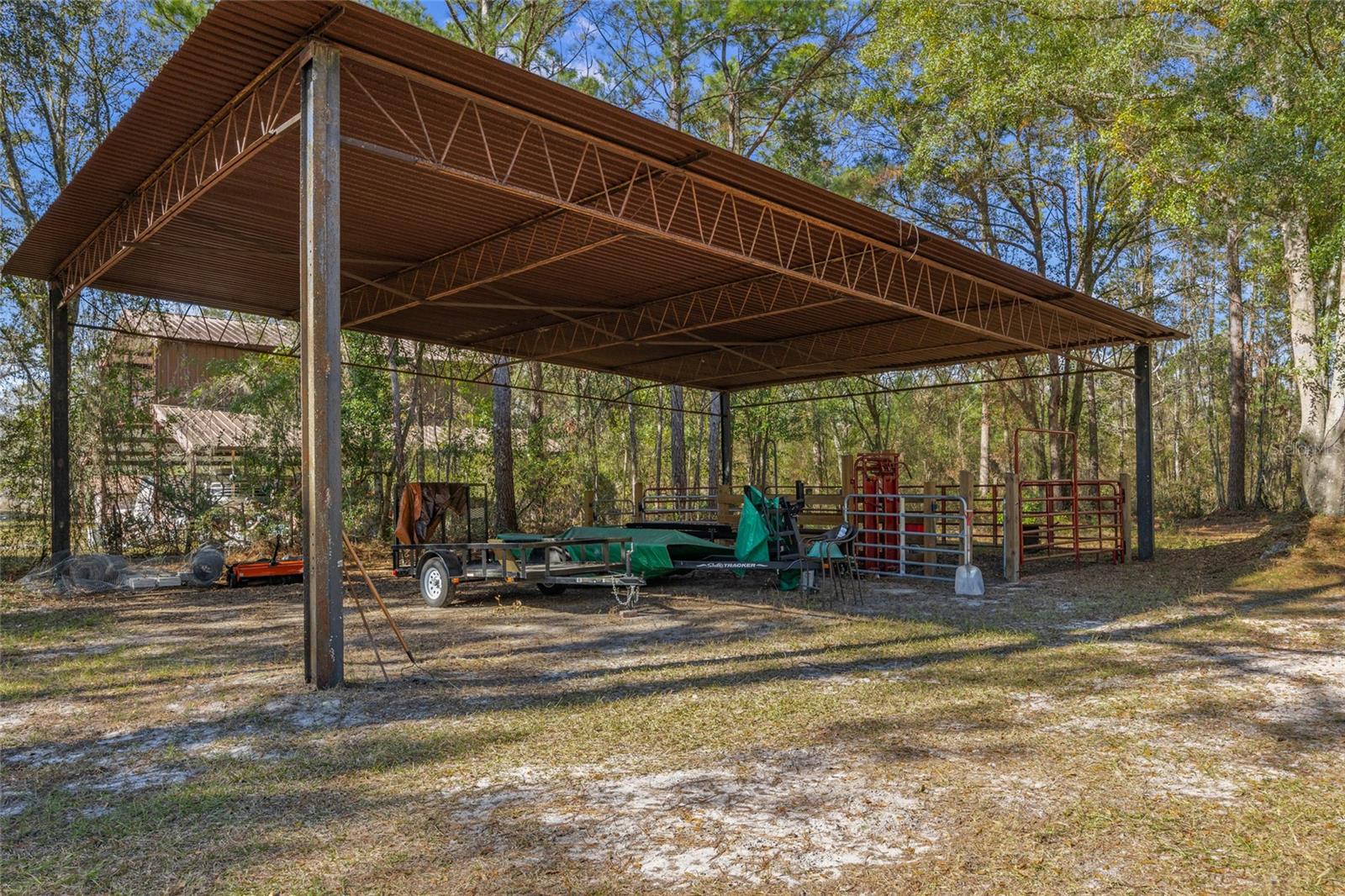 Image 21 of 27 For 2527 County Road 225