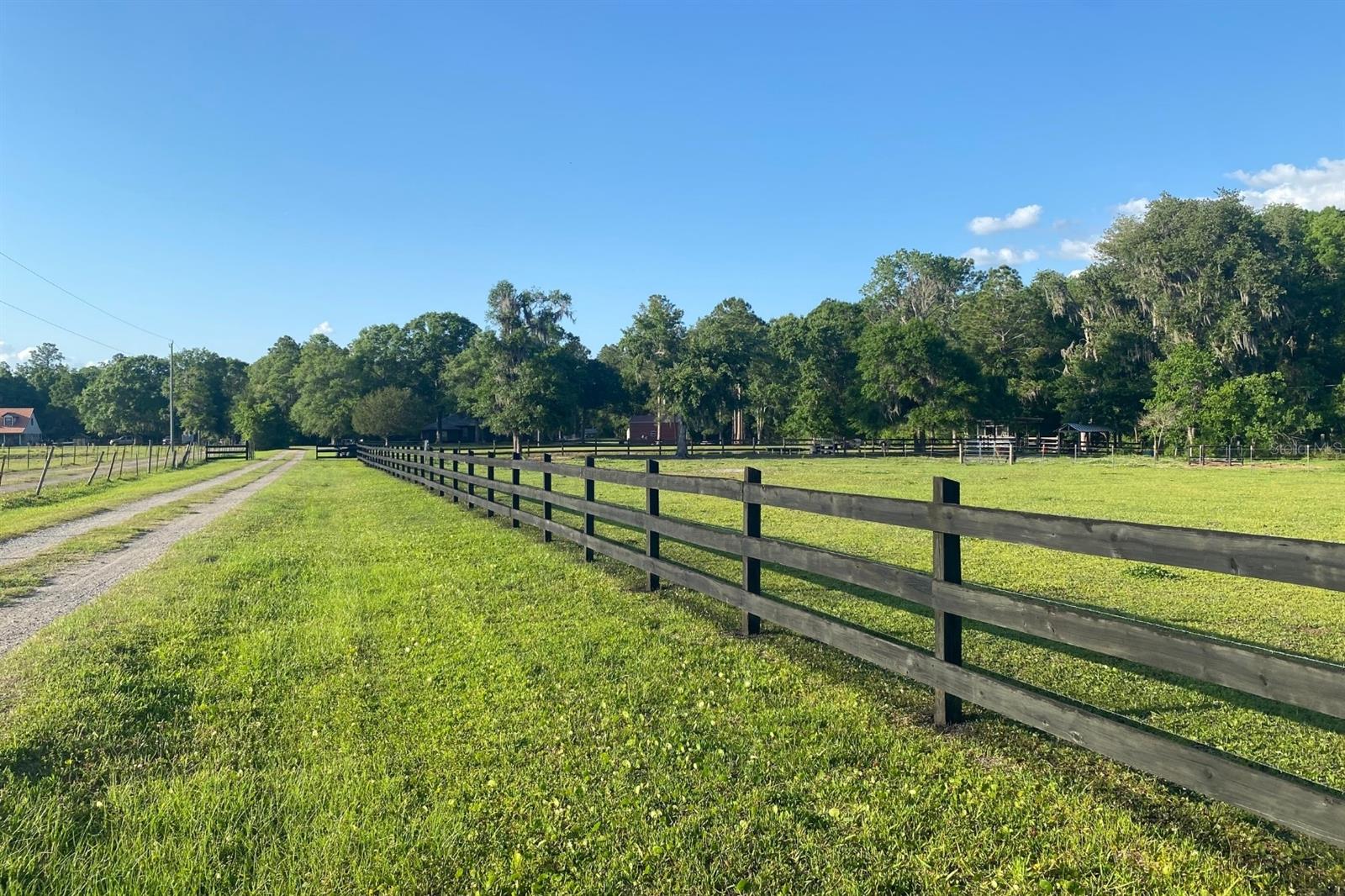 Image 22 of 27 For 2527 County Road 225