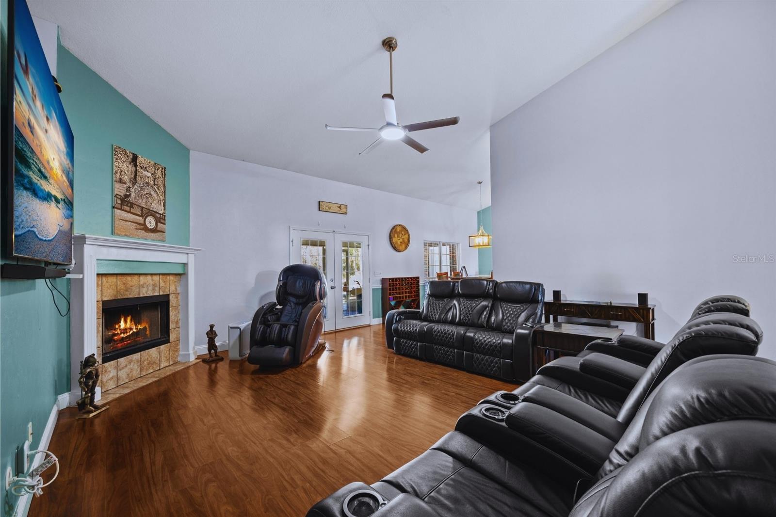 Image 4 of 27 For 2527 County Road 225