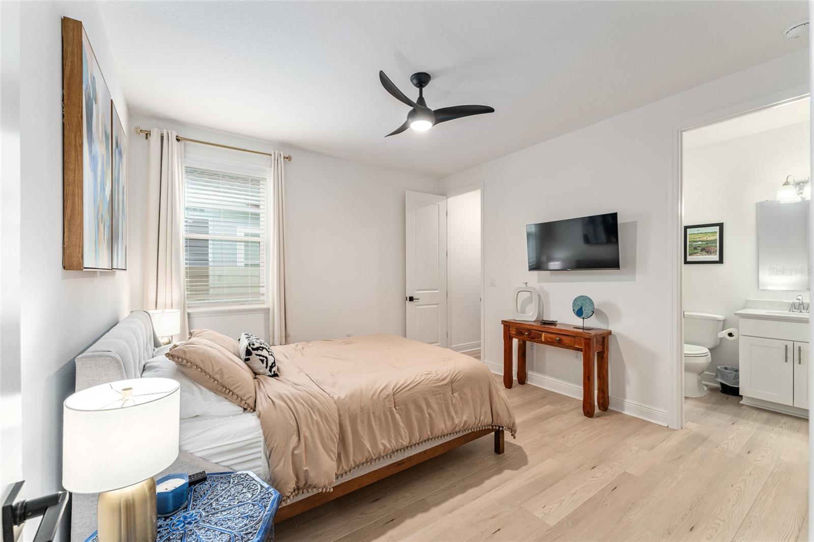 Image 18 of 25 For 24400 12th Place