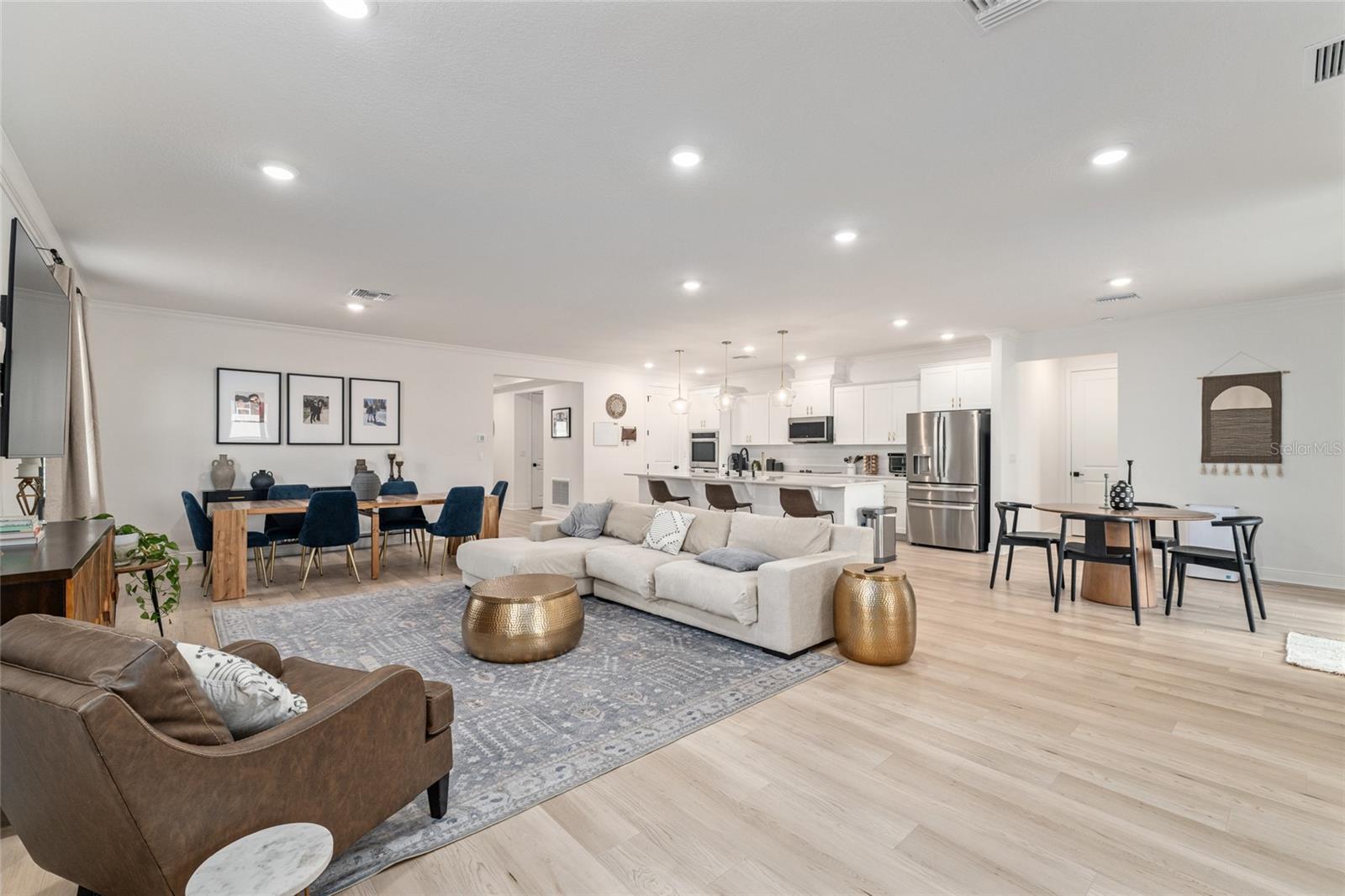 Image 2 of 25 For 24400 12th Place