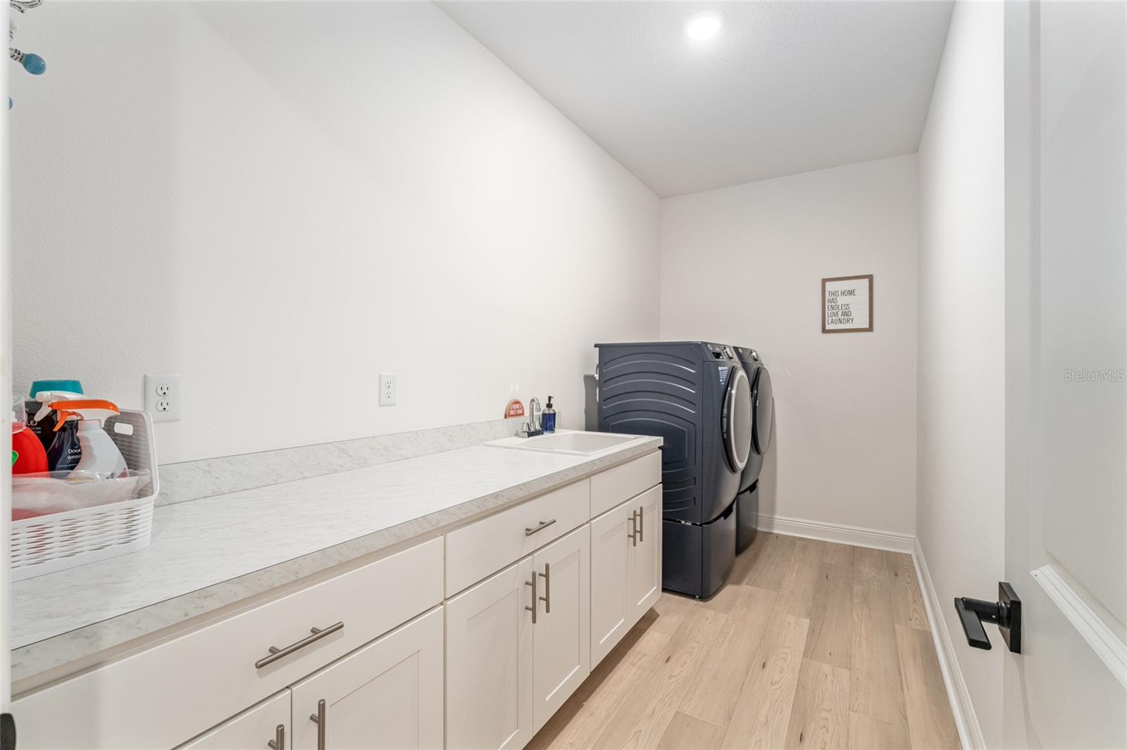 Image 24 of 25 For 24400 12th Place