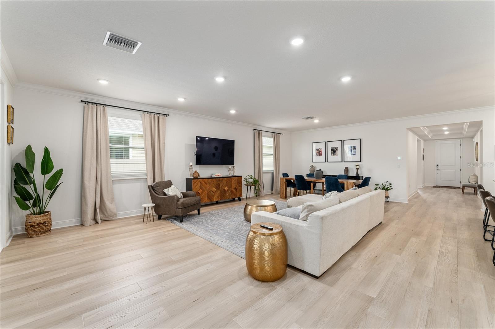 Image 3 of 25 For 24400 12th Place