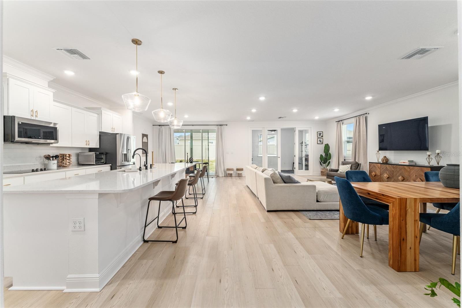 Image 5 of 25 For 24400 12th Place