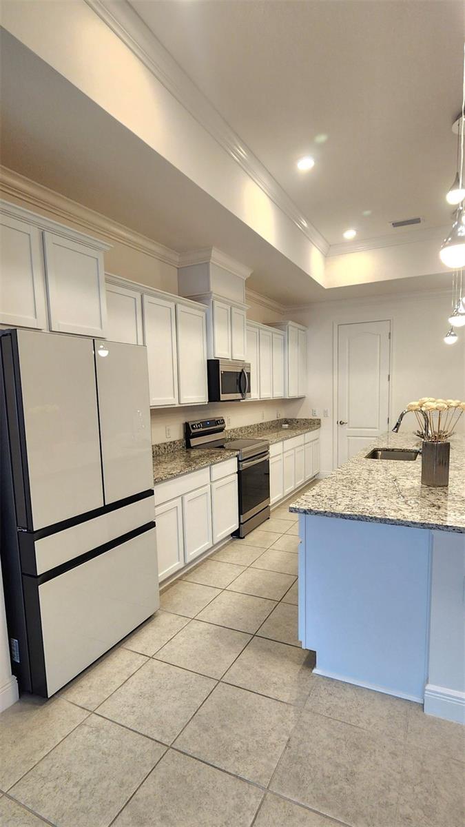 Image 9 of 26 For 13795 137th Court