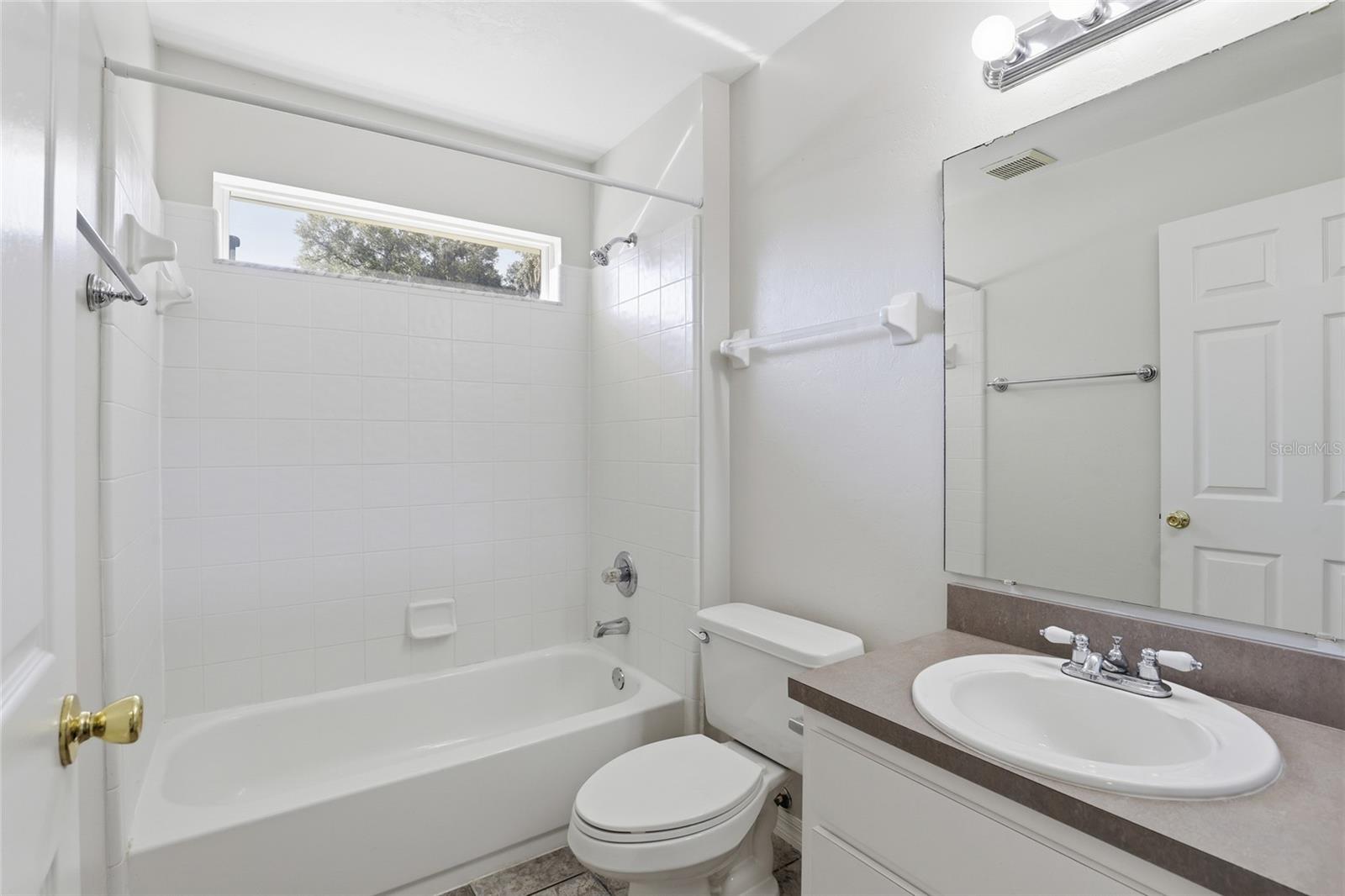 Image 17 of 31 For 12042 74th Terrace