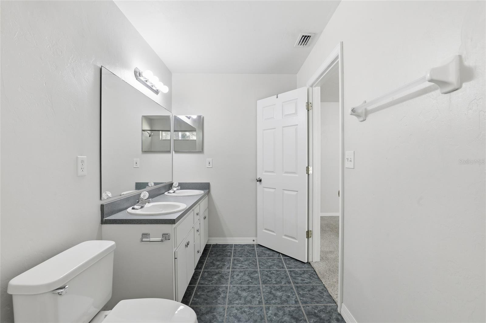 Image 20 of 31 For 12042 74th Terrace