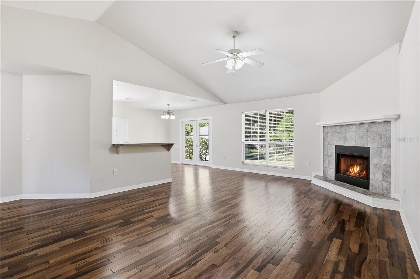 Image 8 of 31 For 12042 74th Terrace