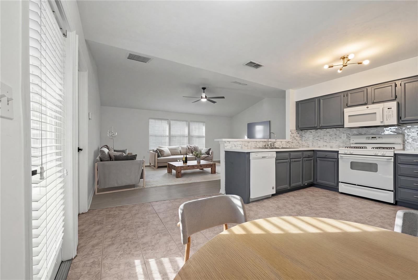 Image 9 of 23 For 3832 27th Street