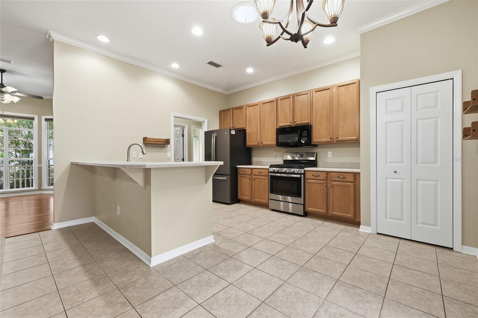 Image 11 of 41 For 7217 85th Terrace