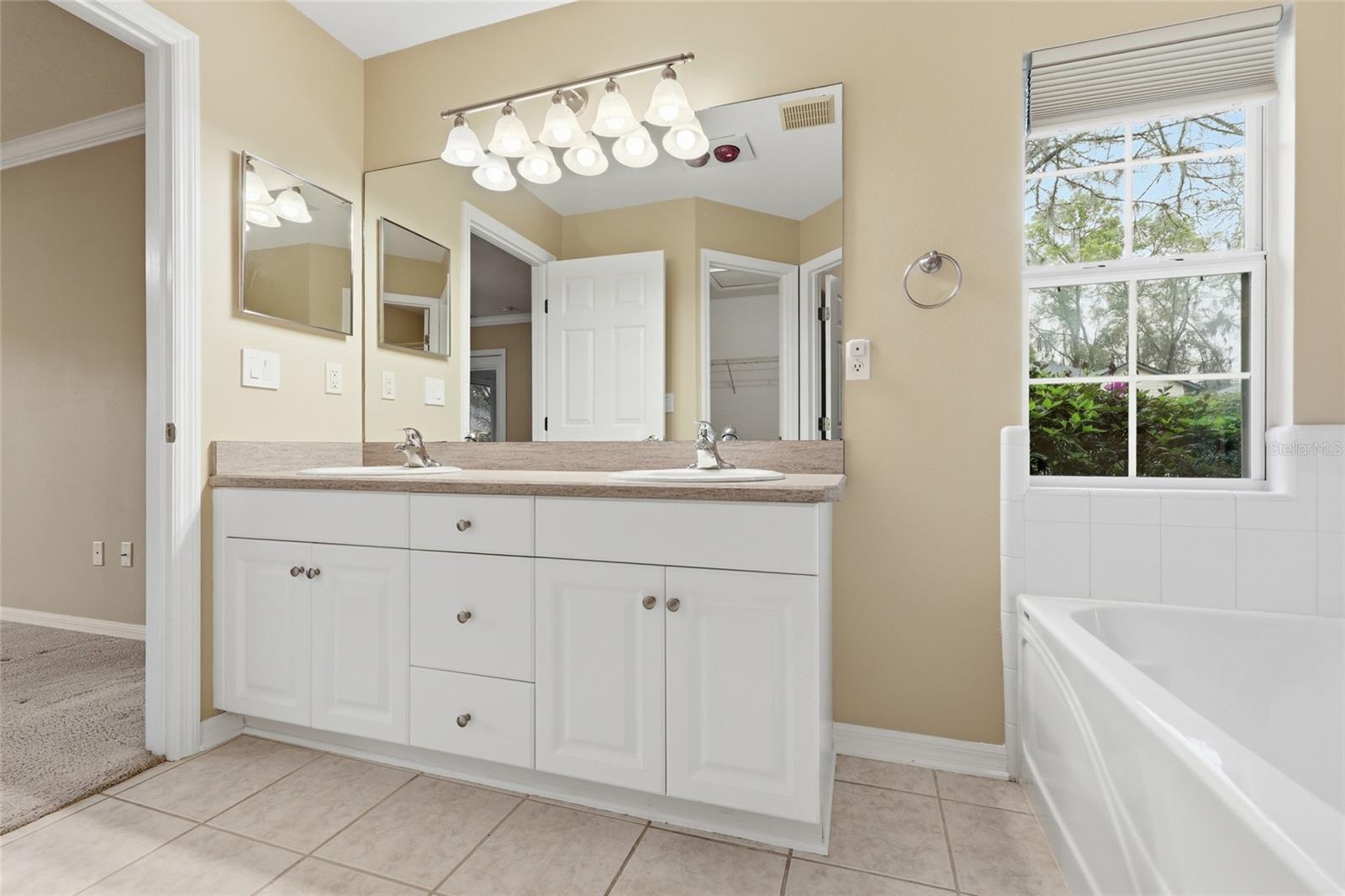 Image 21 of 41 For 7217 85th Terrace