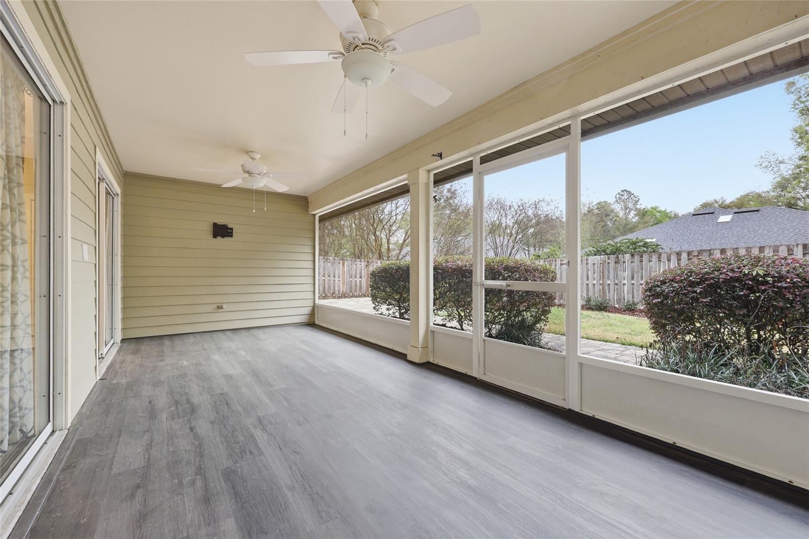 Image 30 of 41 For 7217 85th Terrace