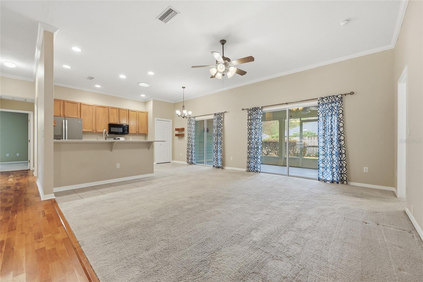 Image 8 of 41 For 7217 85th Terrace