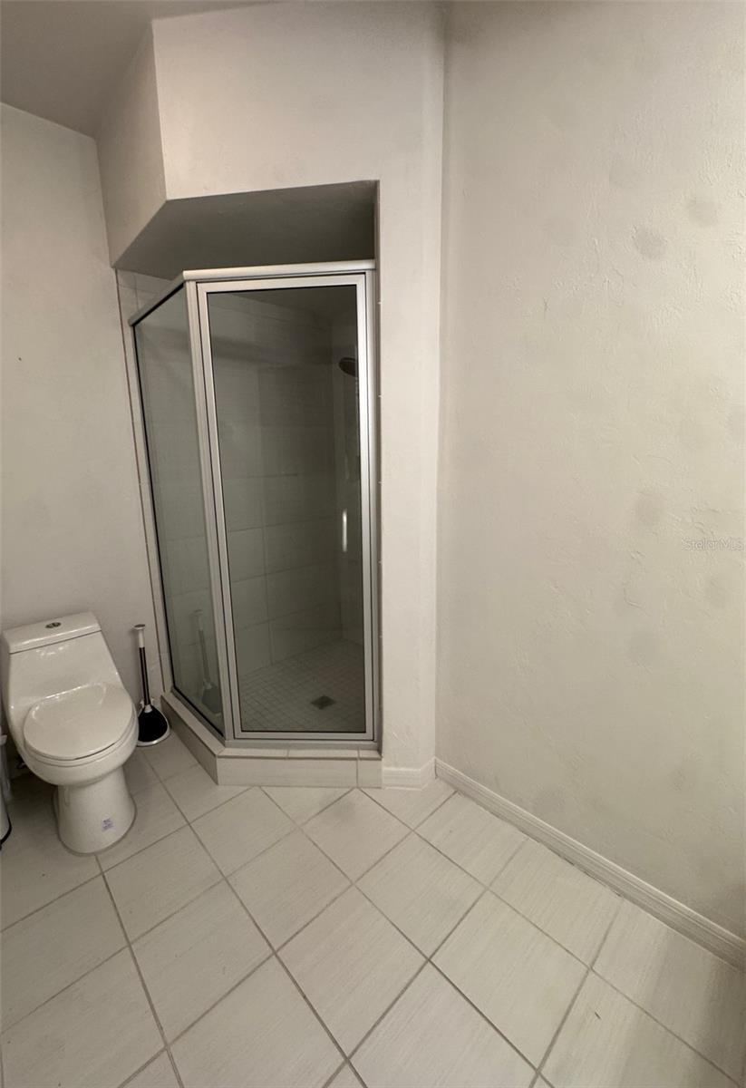 Image 9 of 14 For 4950 1st Place 69