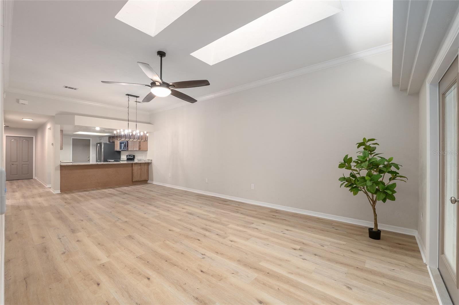 Image 13 of 95 For 6249 106th Place