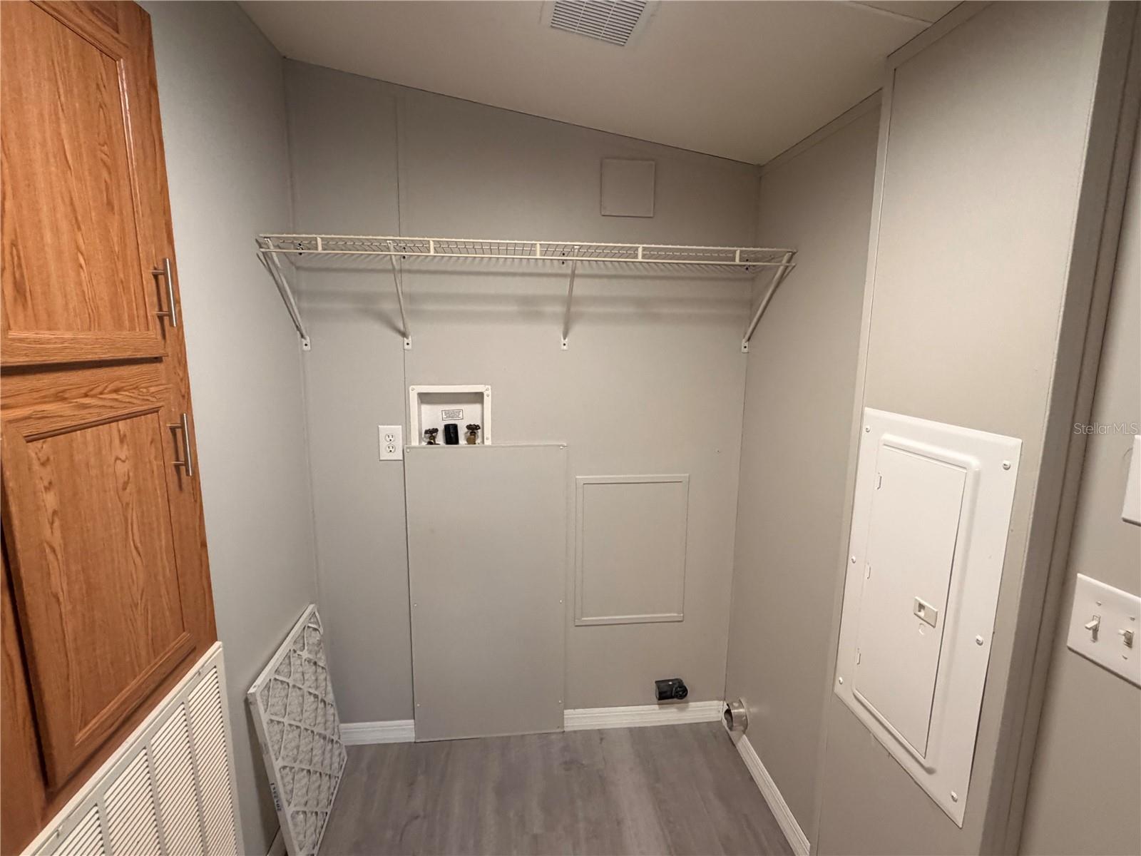 Image 12 of 23 For 212 Paradise Shores Road