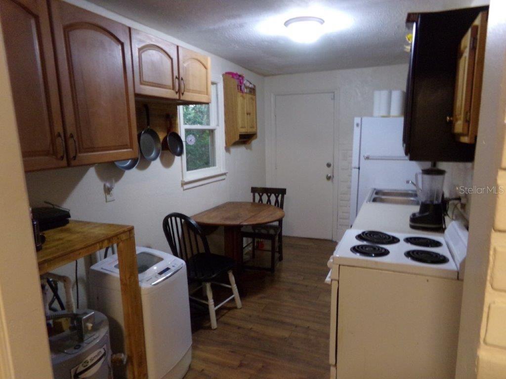 Image 5 of 16 For 1821 6th Avenue