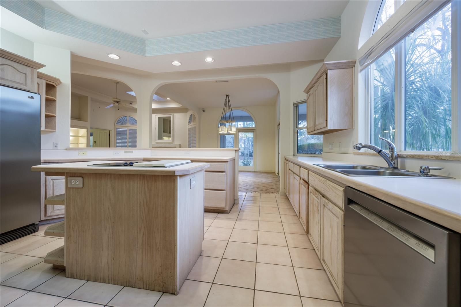 Image 22 of 64 For 6804 111th Lane