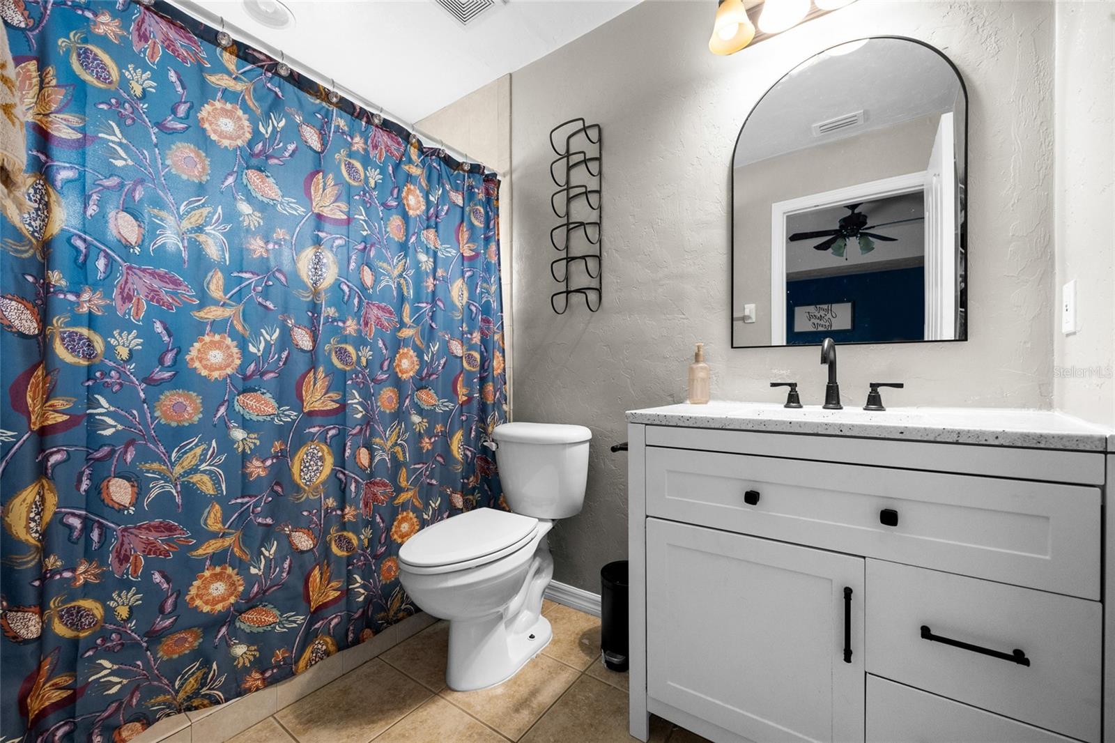 Image 13 of 22 For 470 Margaret Street