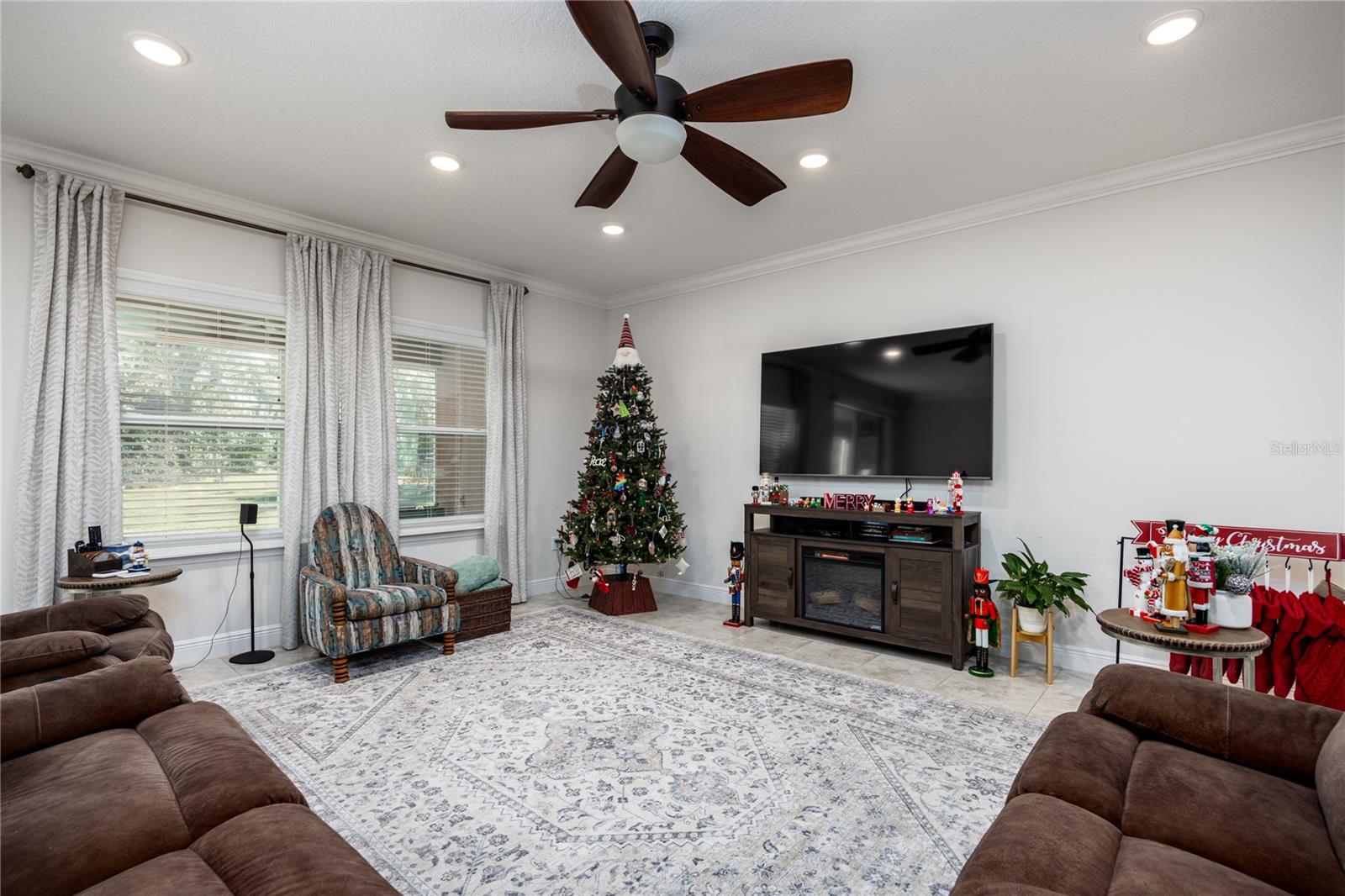 Image 34 of 57 For 6075 215th Terrace