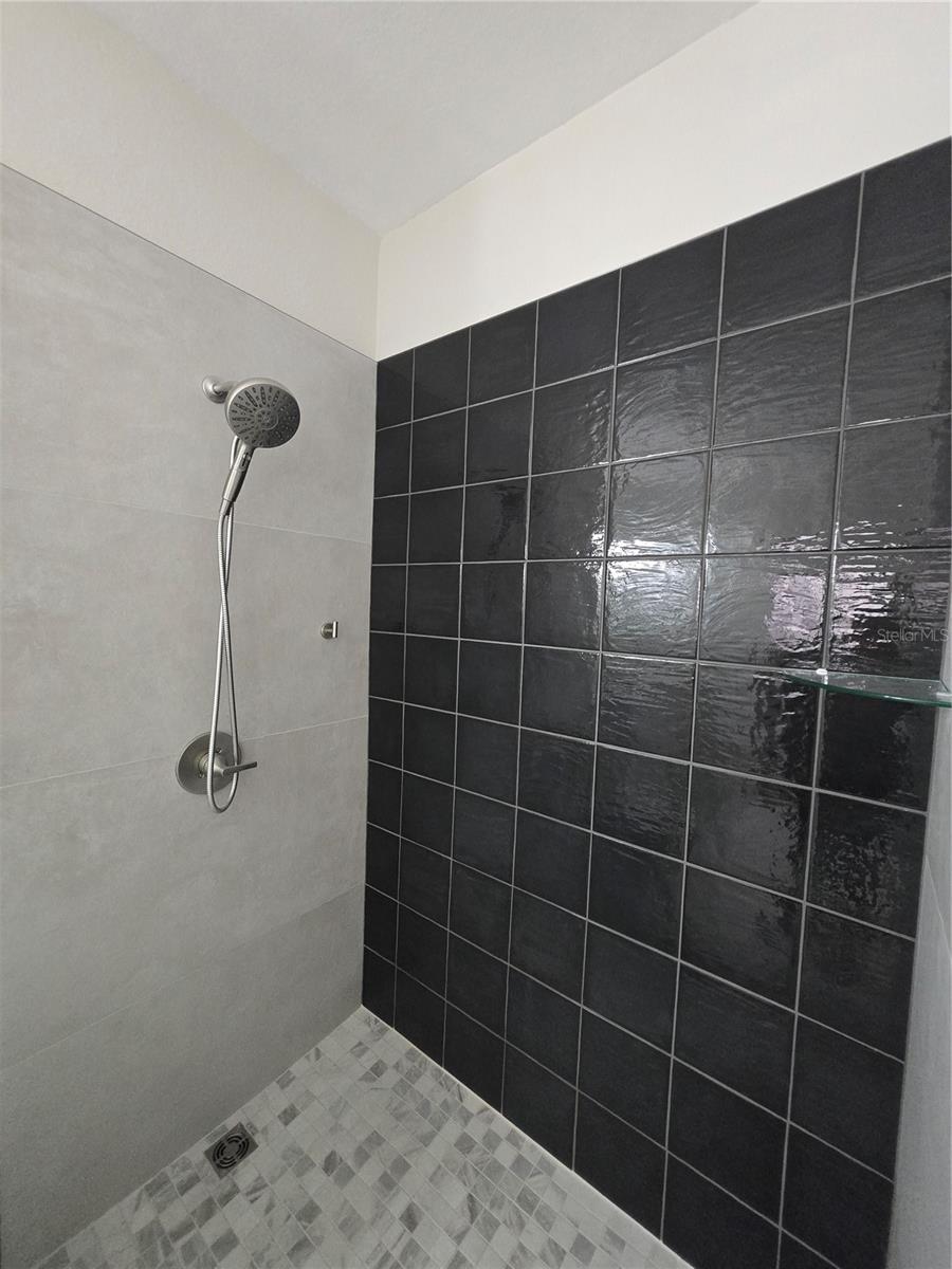 Image 21 of 37 For 4551 49th Street 104