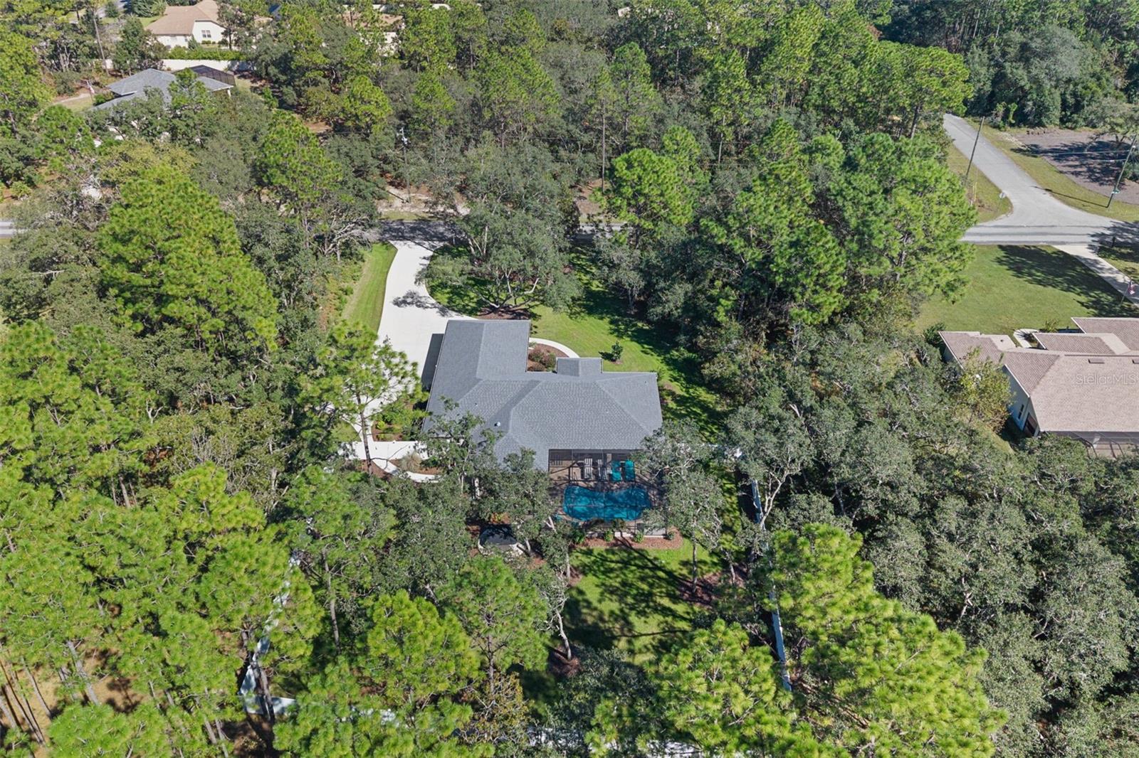 Image 22 of 61 For 5596 Lamp Post Drive