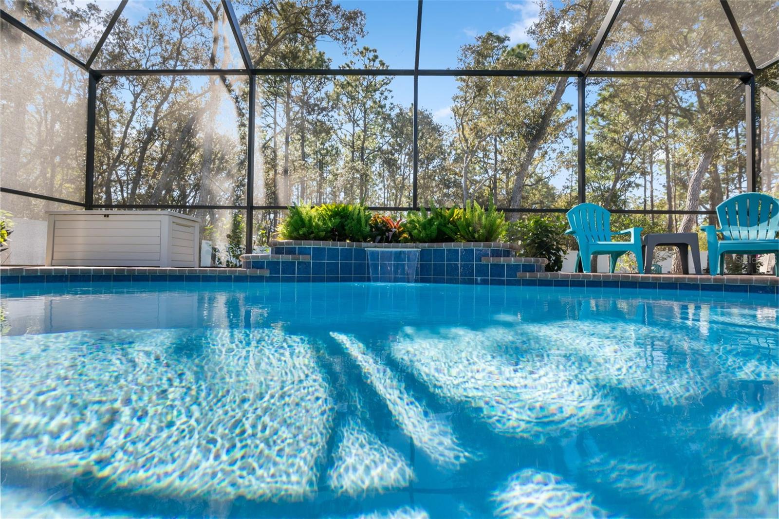 Image 31 of 61 For 5596 Lamp Post Drive