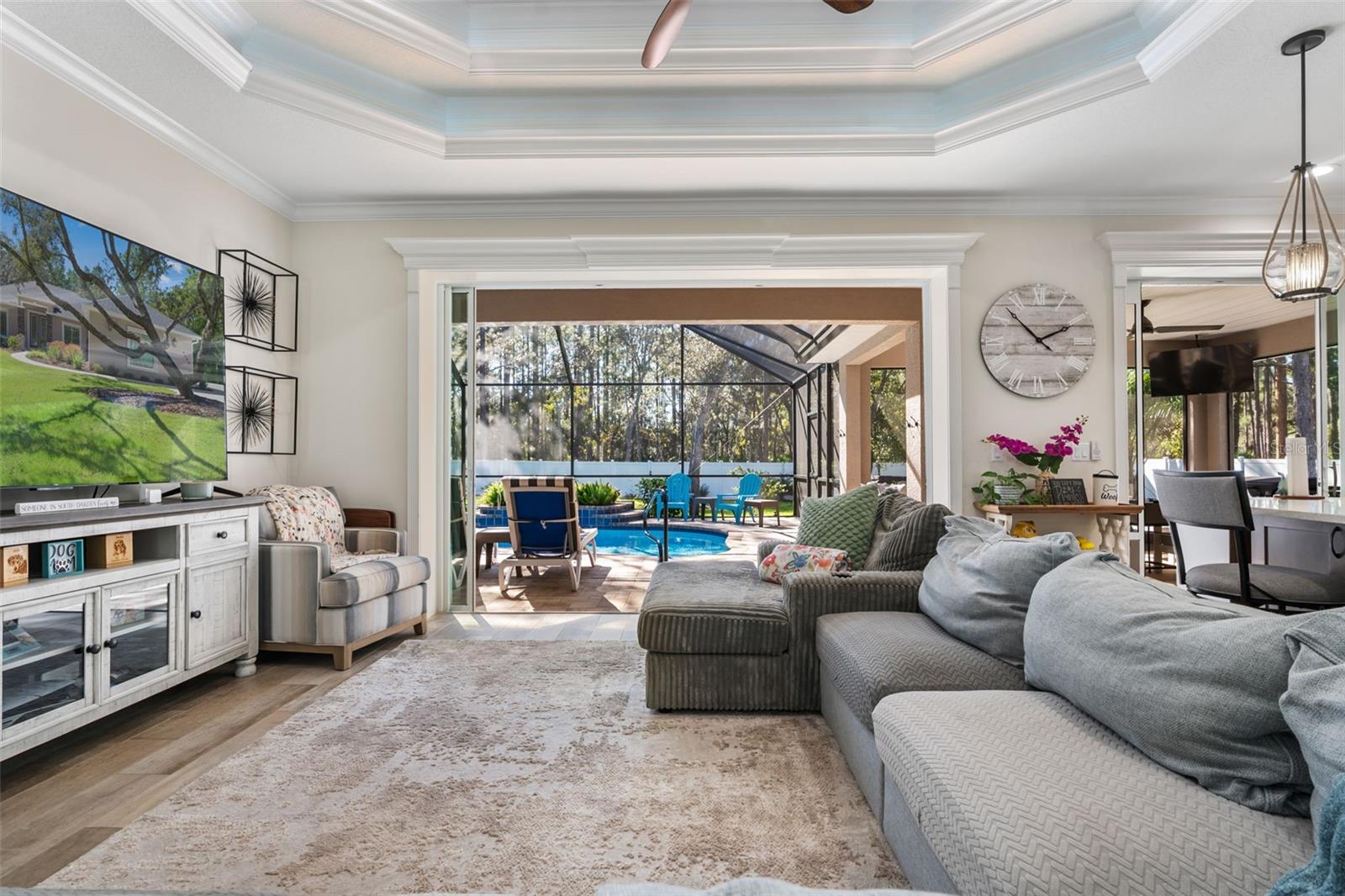 Image 37 of 61 For 5596 Lamp Post Drive