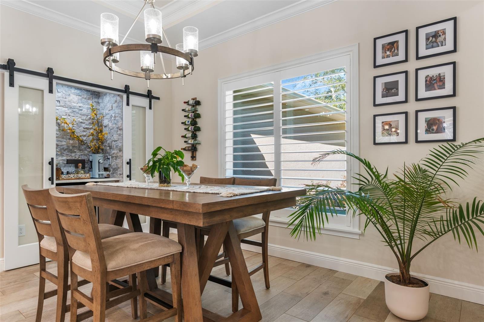 Image 43 of 61 For 5596 Lamp Post Drive