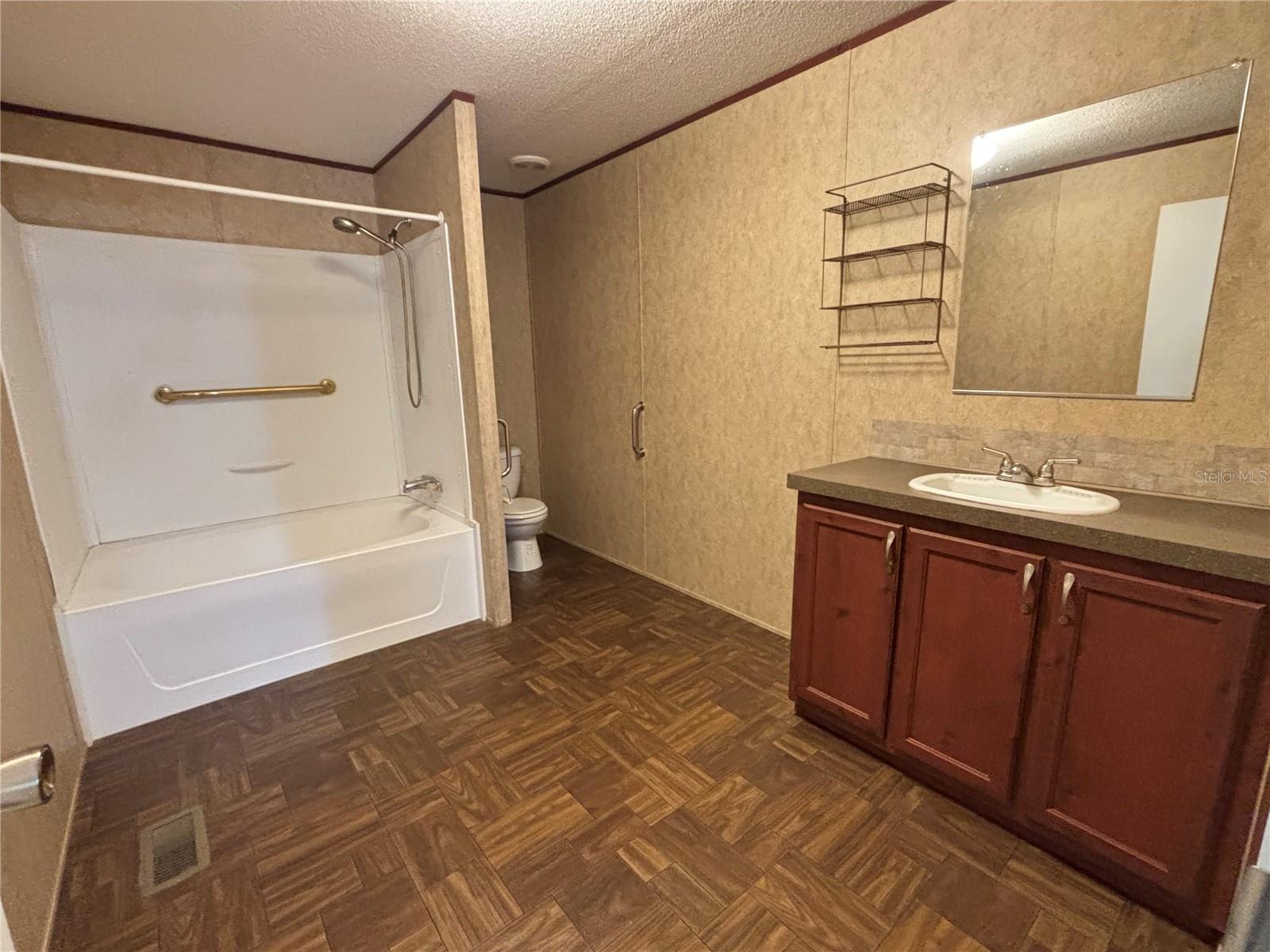 Image 15 of 32 For 111 Little Orange Lake Drive