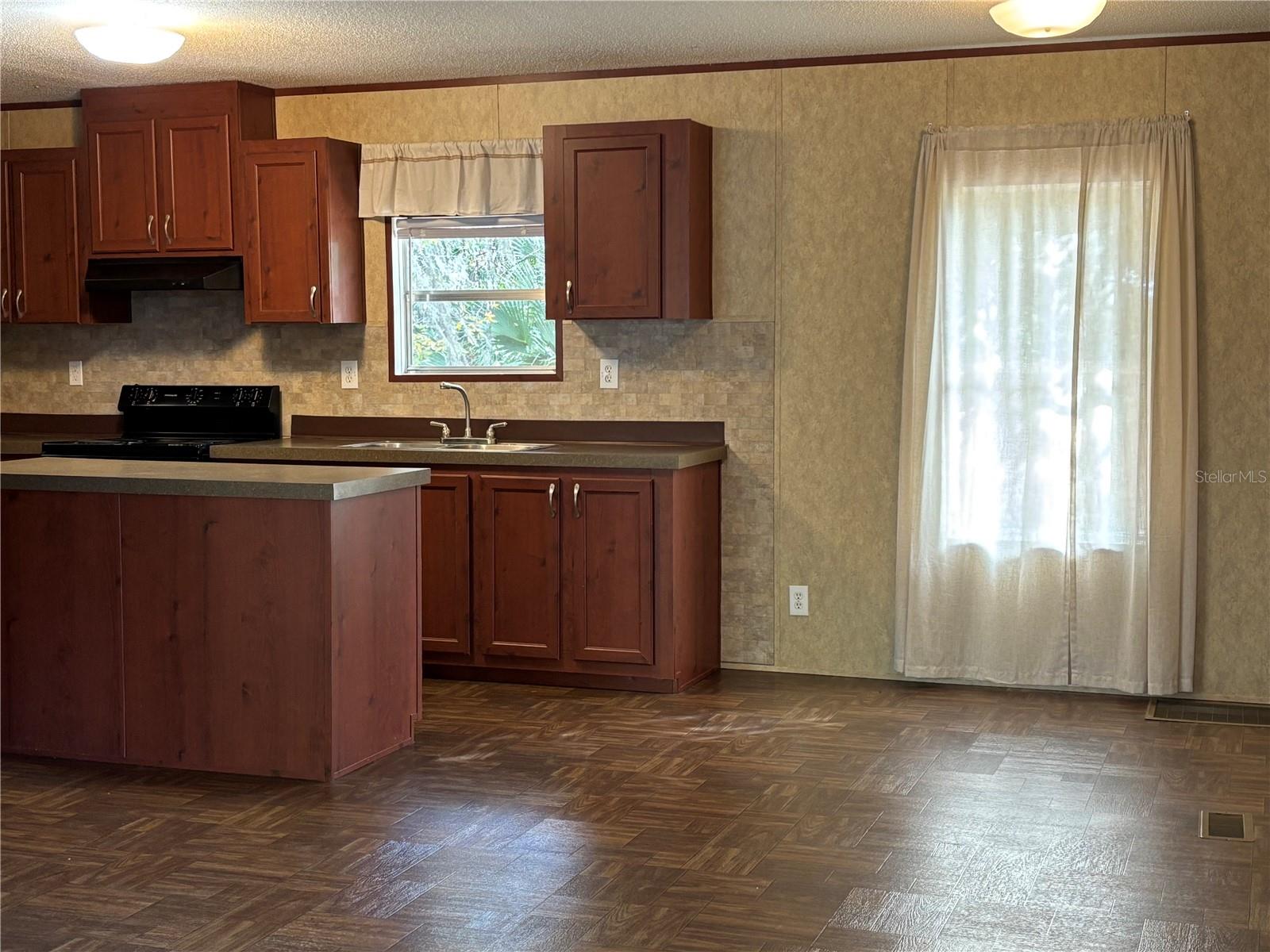 Image 7 of 32 For 111 Little Orange Lake Drive