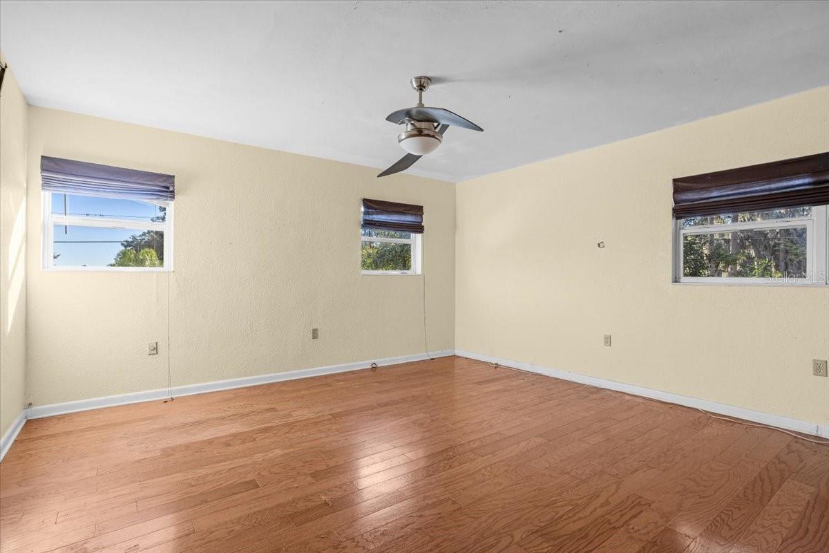 Image 14 of 28 For 500 17th Street