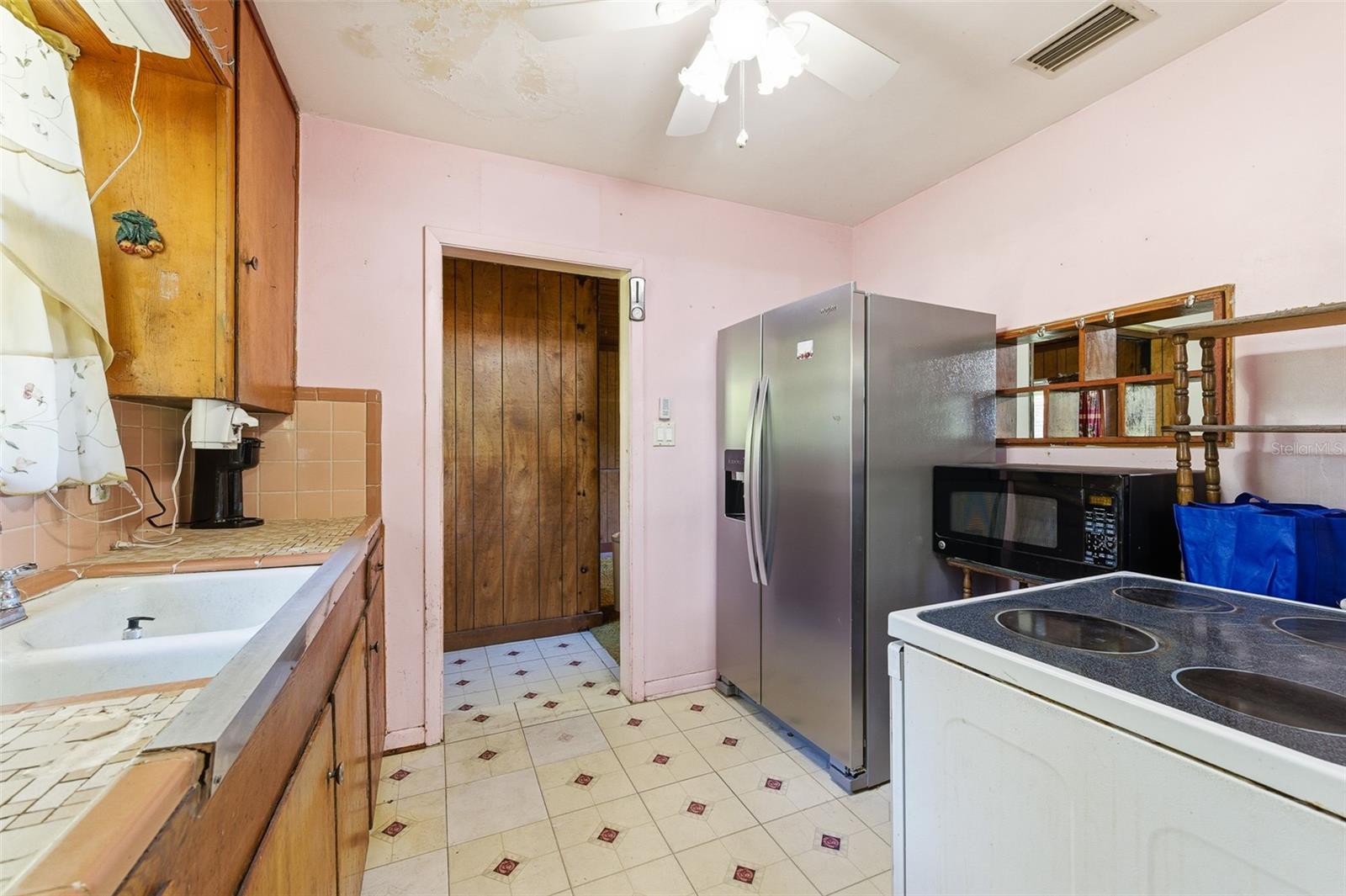 Image 11 of 27 For 202 49th Drive