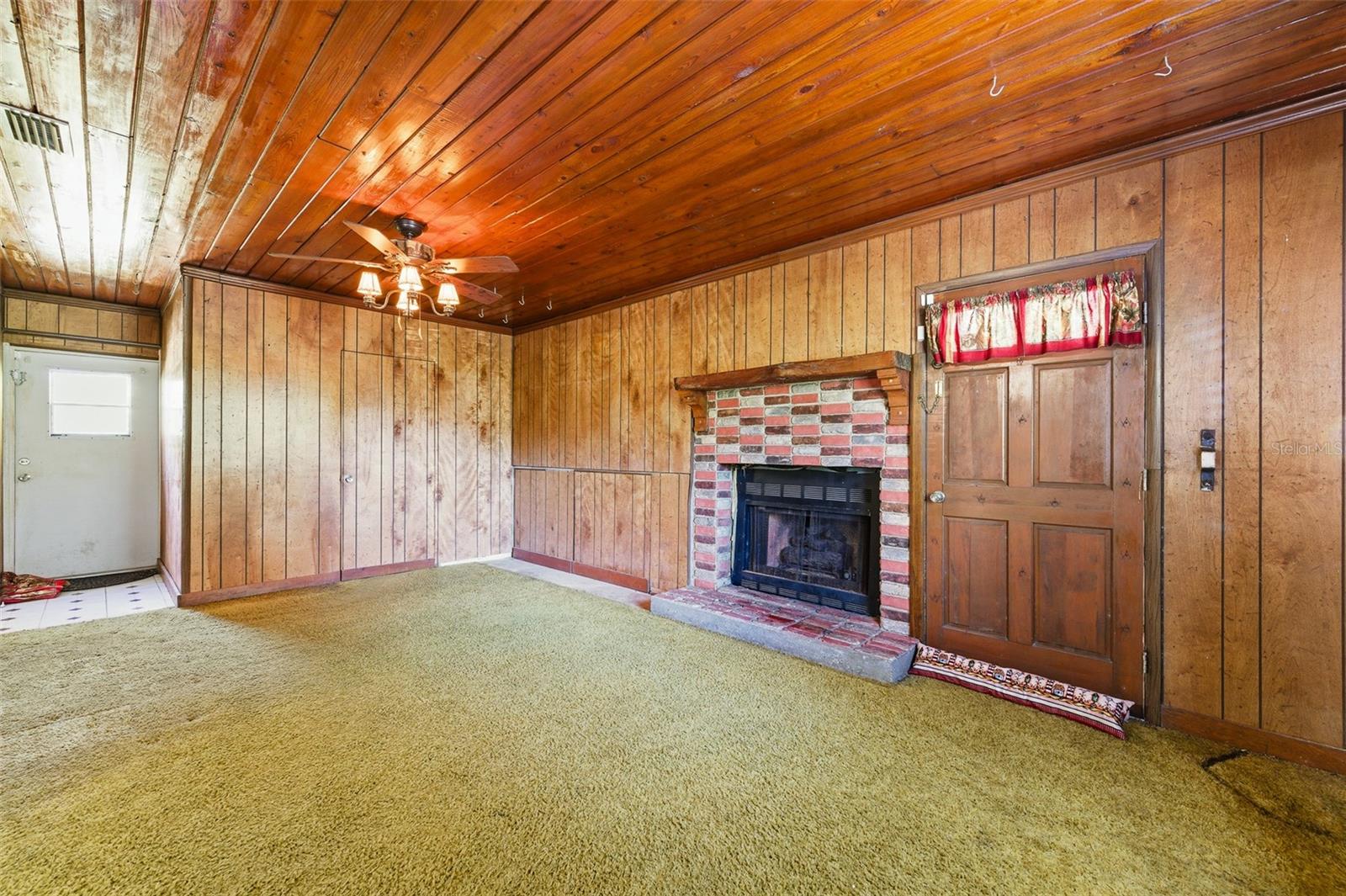 Image 5 of 27 For 202 49th Drive