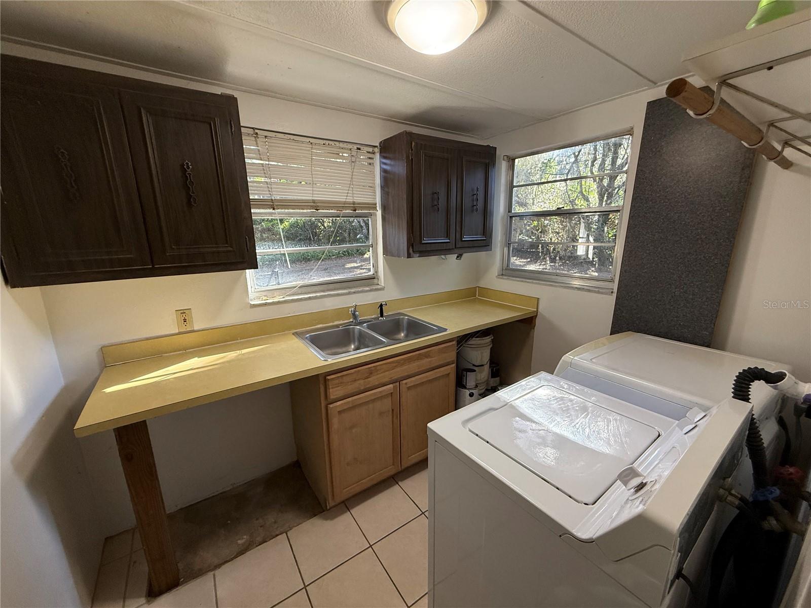 Image 12 of 14 For 403 25th Street