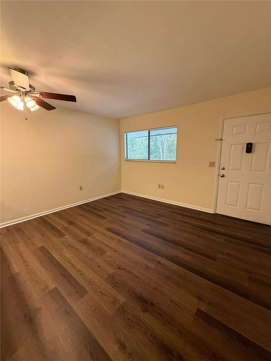 Image 4 of 20 For 1923 23rd Boulevard 224