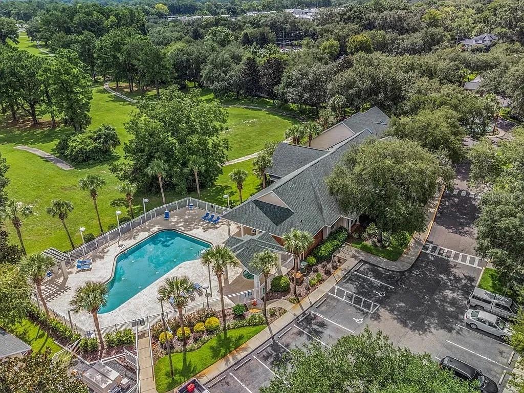 Image 5 of 40 For 13200 Newberry Road 151