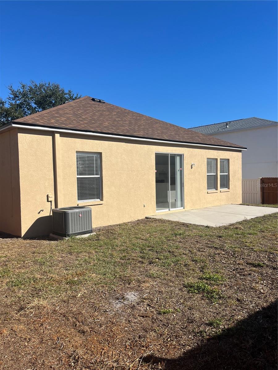 Image 28 of 39 For 13455 Silvercreek Drive