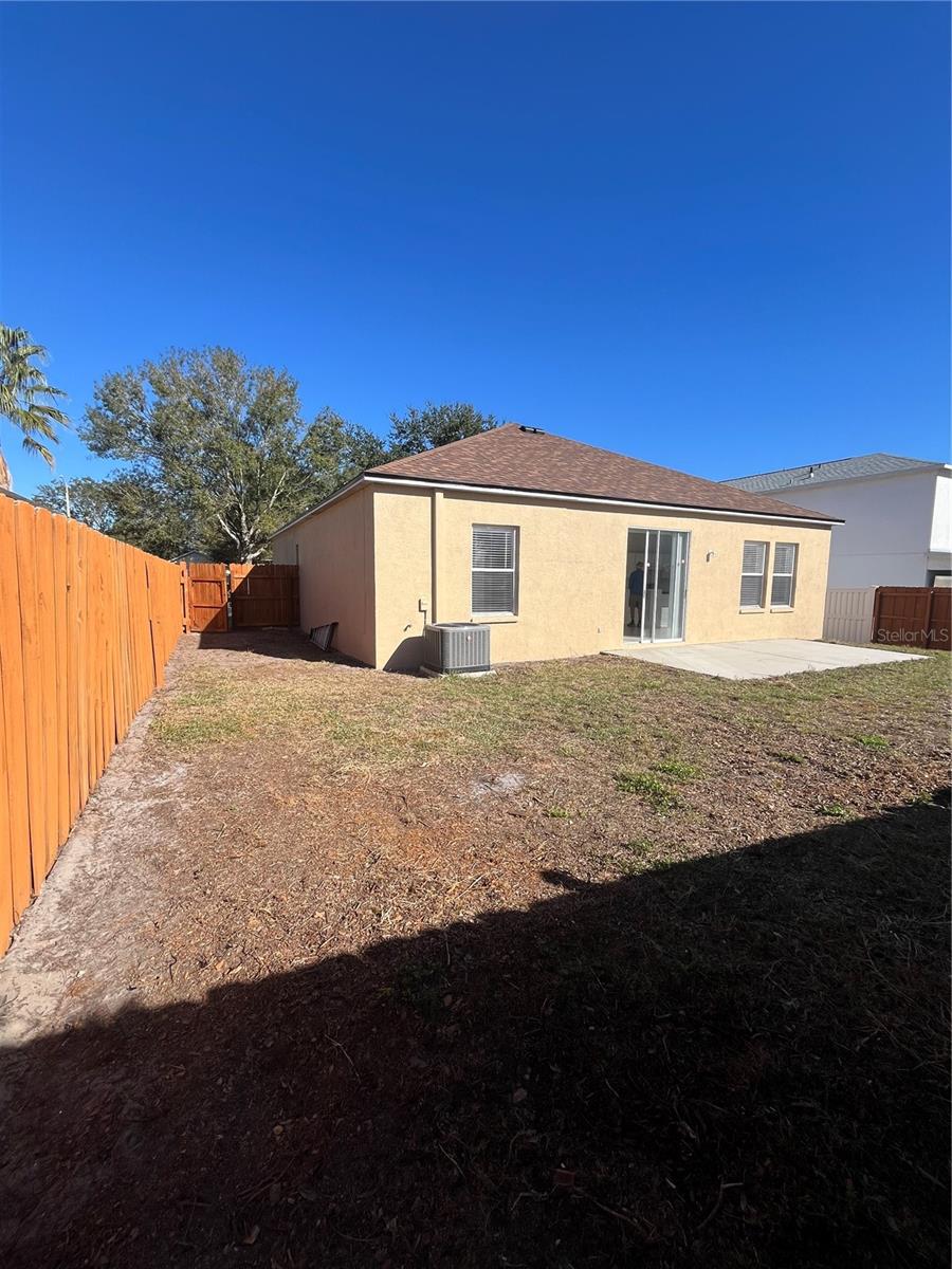 Image 34 of 39 For 13455 Silvercreek Drive