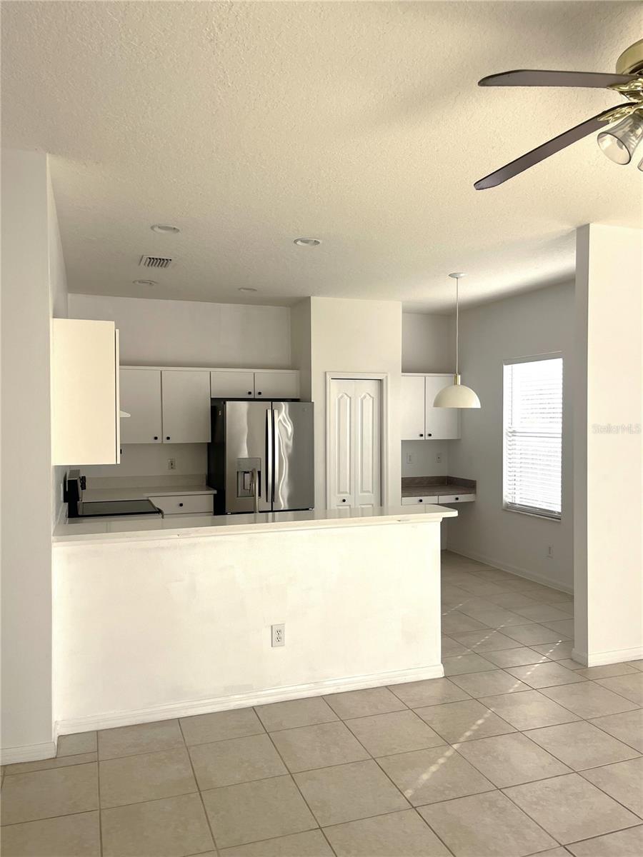 Image 6 of 39 For 13455 Silvercreek Drive