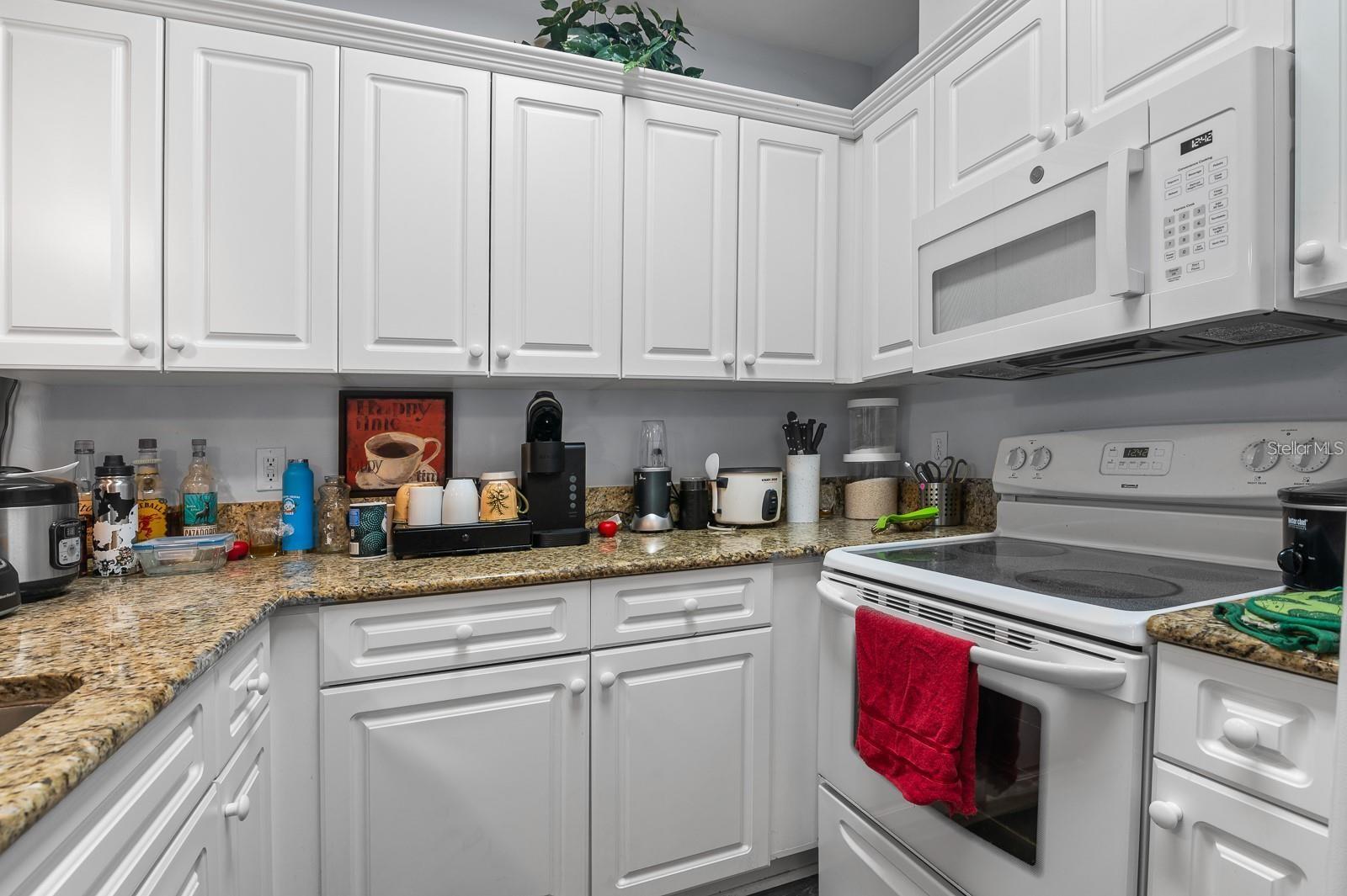 Image 9 of 22 For 1320 3rd Avenue 114