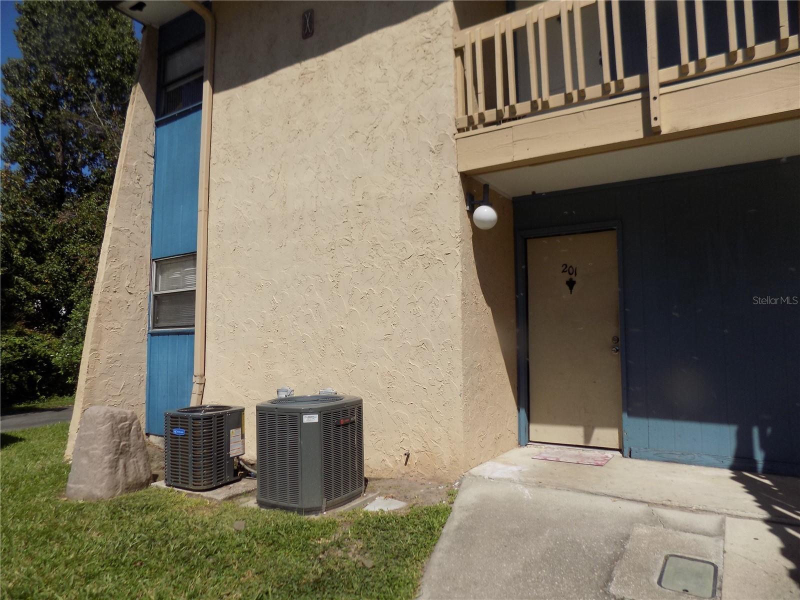 Image 3 of 25 For 2811 Archer Road X 201