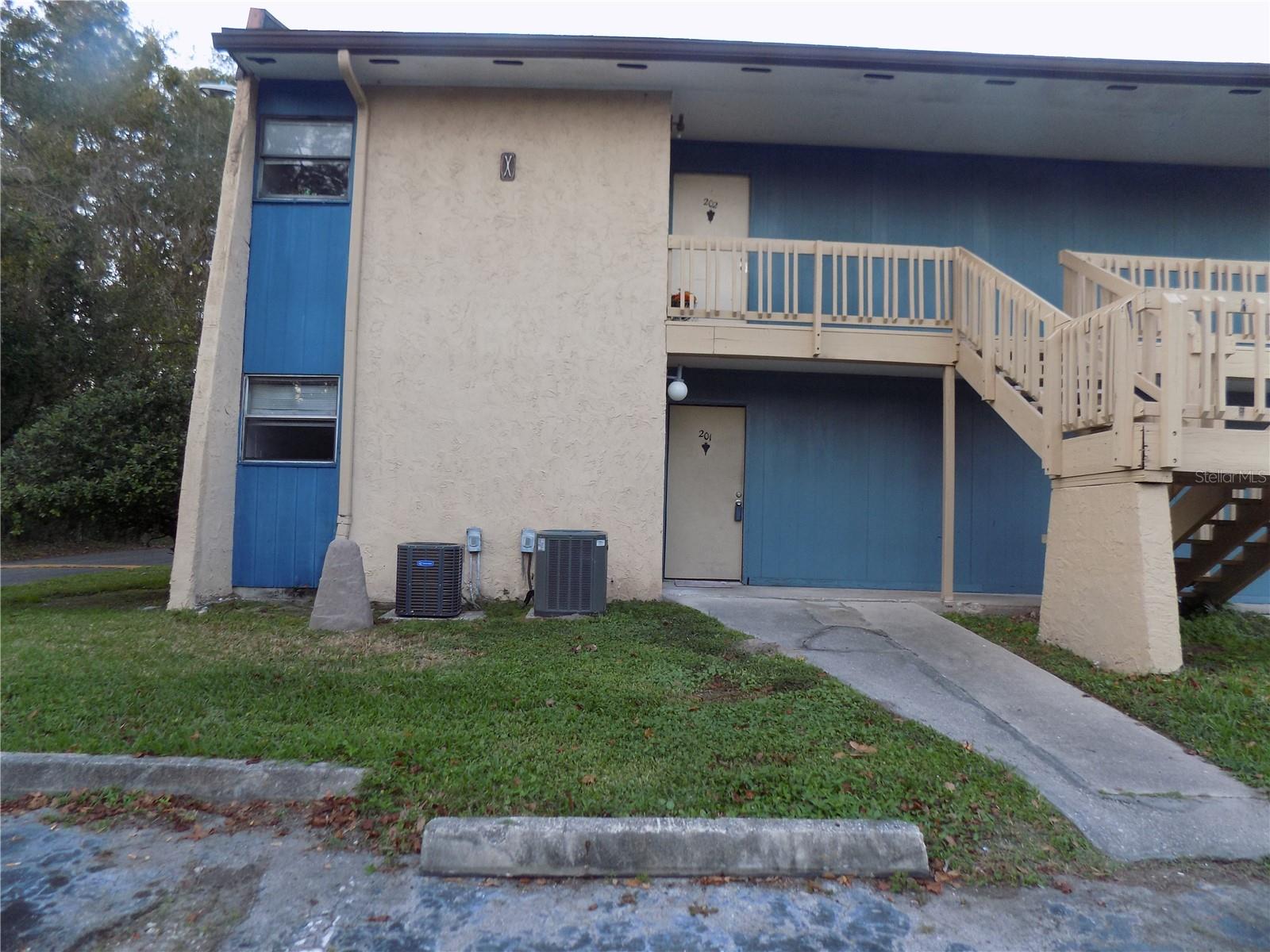 Image 4 of 25 For 2811 Archer Road X 201