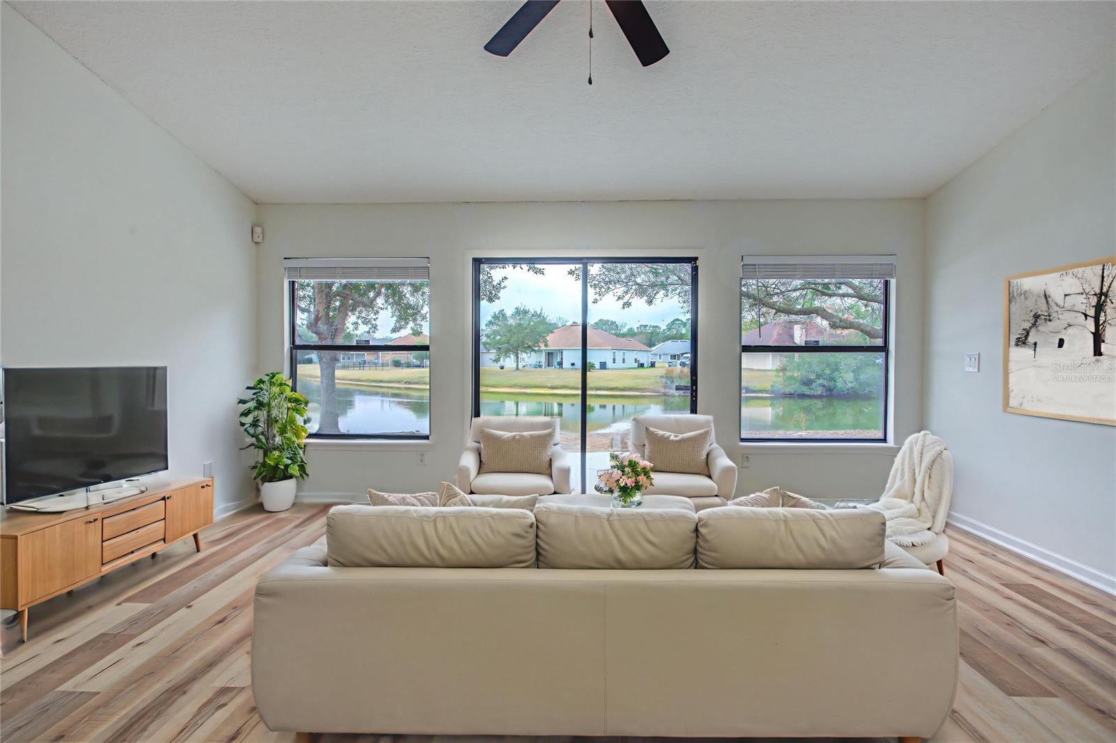 Image 11 of 70 For 10128 Lancashire Drive