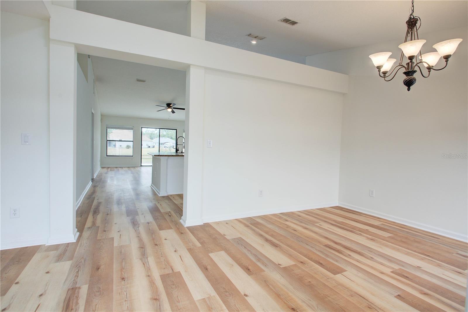 Image 12 of 70 For 10128 Lancashire Drive