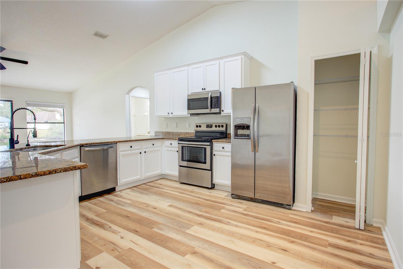 Image 17 of 70 For 10128 Lancashire Drive