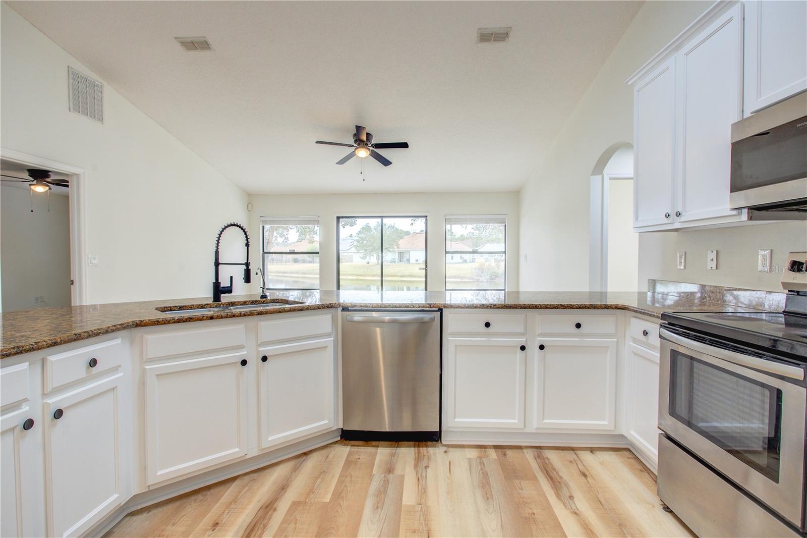 Image 19 of 70 For 10128 Lancashire Drive